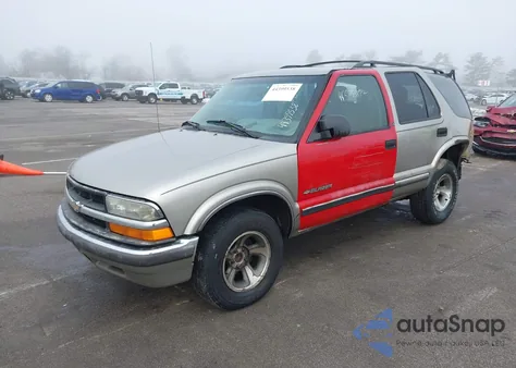 2001 Chevrolet Blazer Lt z USA, uszkodzony, nr VIN 1GNCS13W412167911
